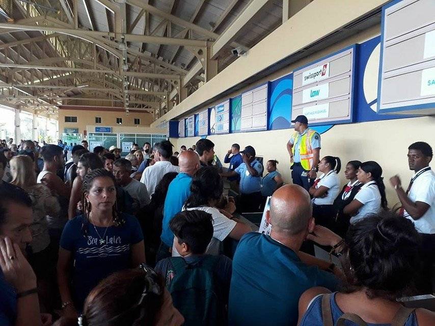 Pasajeros varados en República Dominicana