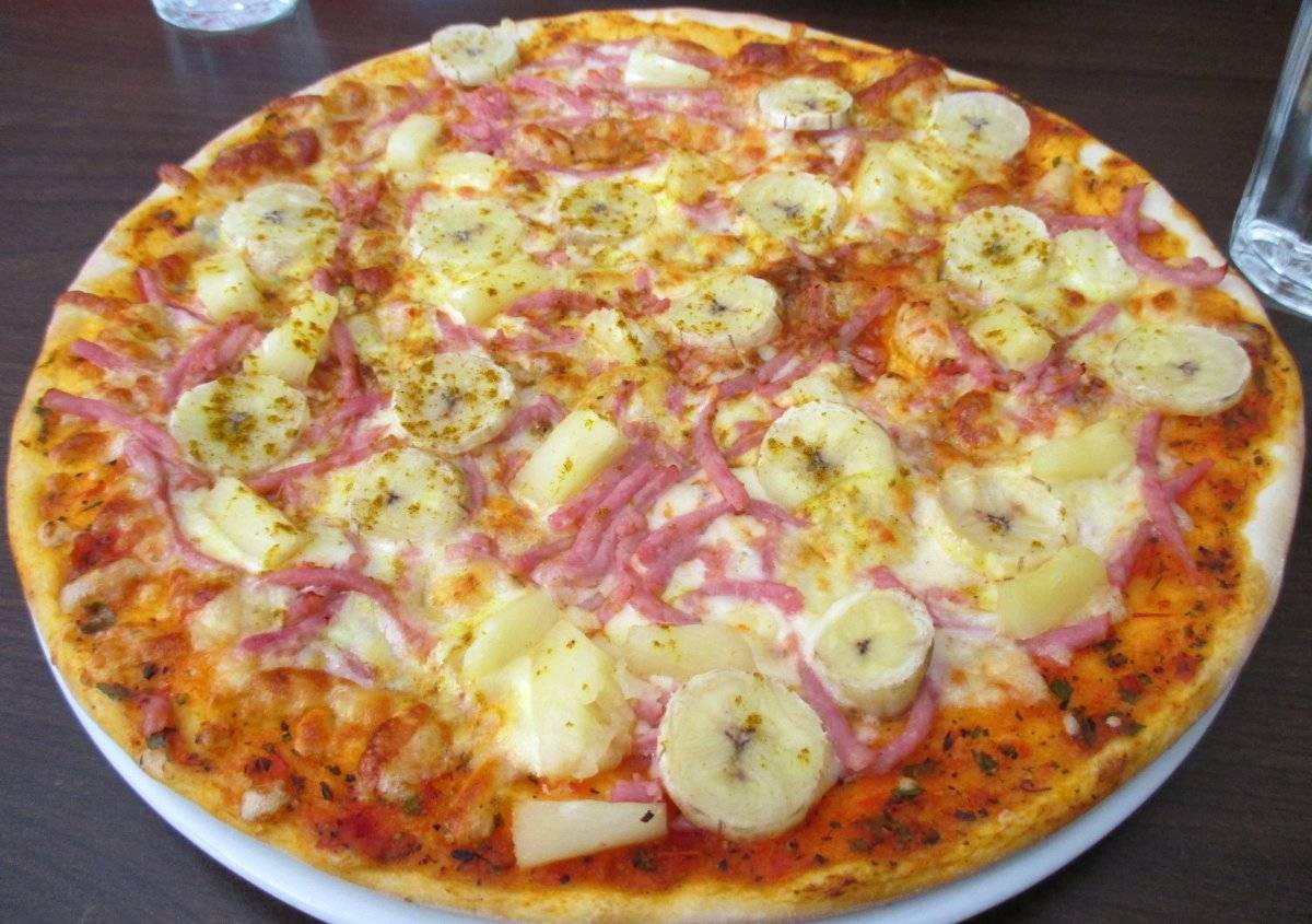 bananacurrypizza1.jpg