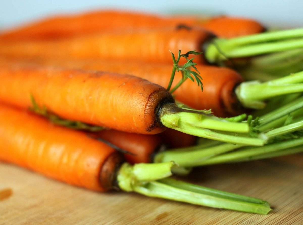 carrottops.jpg