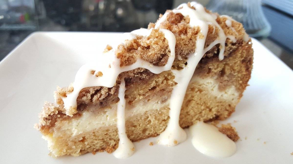 cinnamonrollcheesecakecoffeecake.jpg