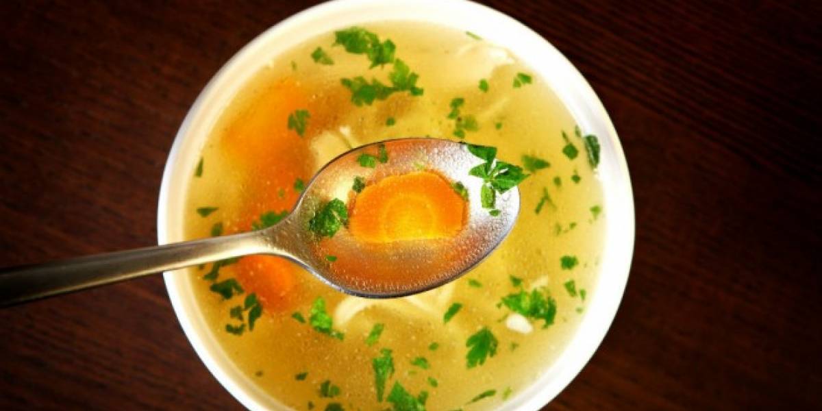 Cómo preparar el consomé de pollo Sabrosía Nueva Mujer