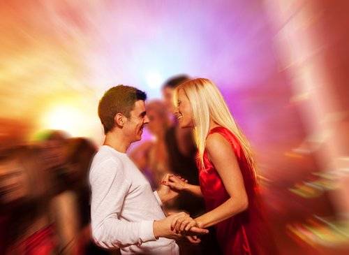 coupleatbar1.jpg
