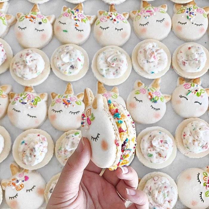 cuteunicornmacarons2586e472868b78700.jpg