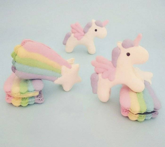cuteunicornmacarons7586e47332b24b700.jpg