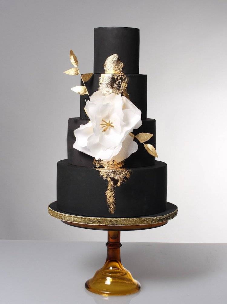 darkweddingcakes9.jpg
