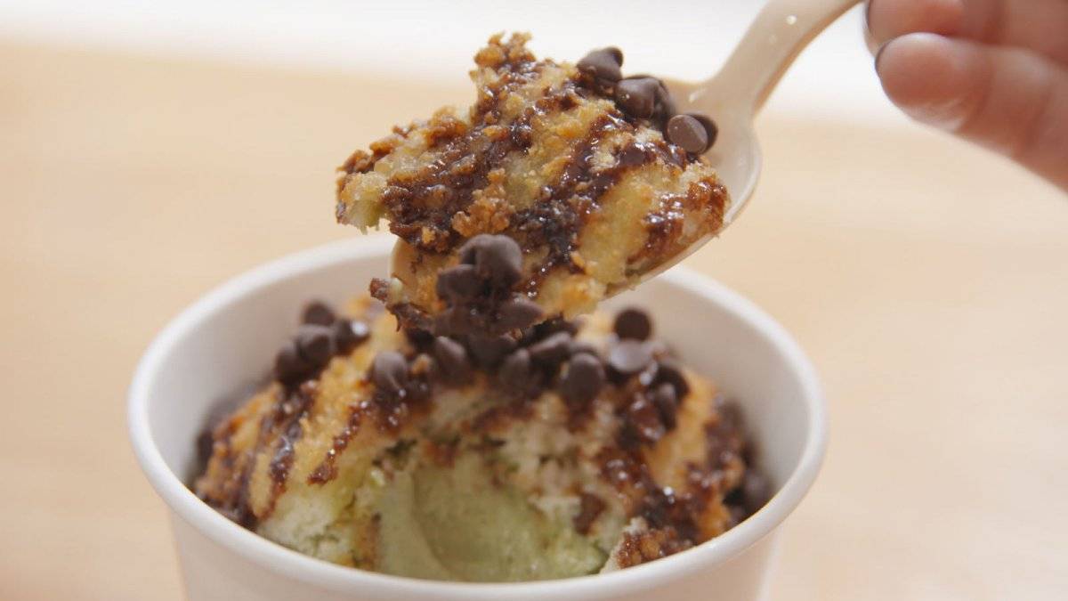 gallery15035246122017delishfriedicecreamstill001.jpg
