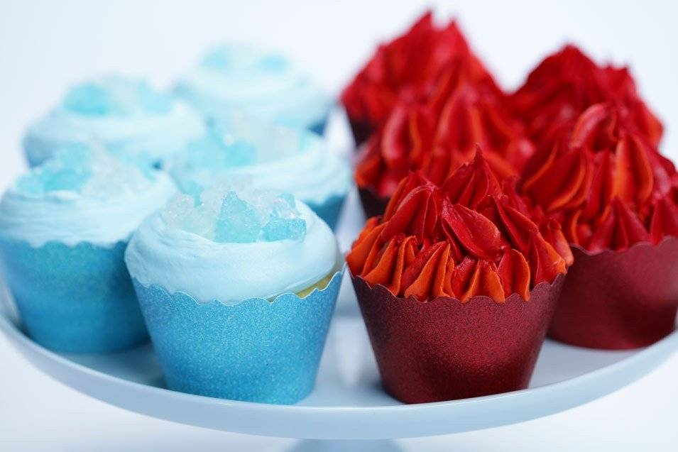 gamethronesfireicecupcakes.jpg