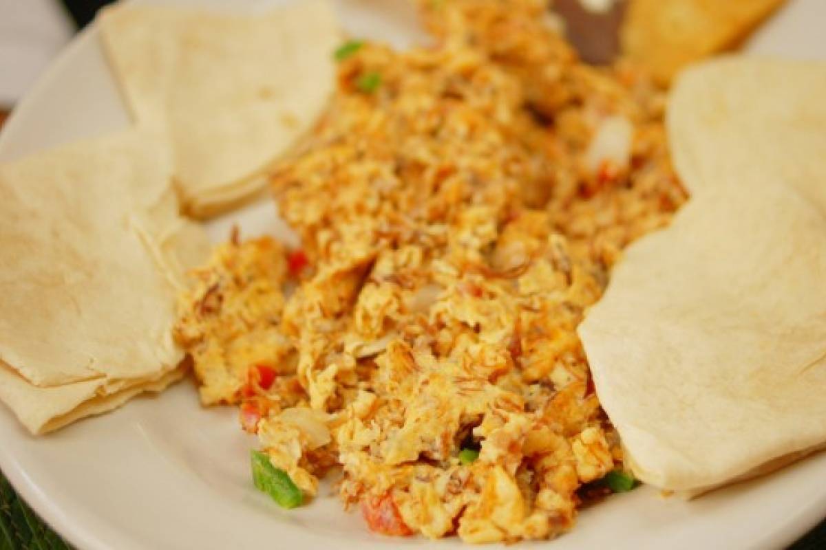 machaca-con-huevo-un-desayuno-muy-norte-o-sabros-a-nueva-mujer