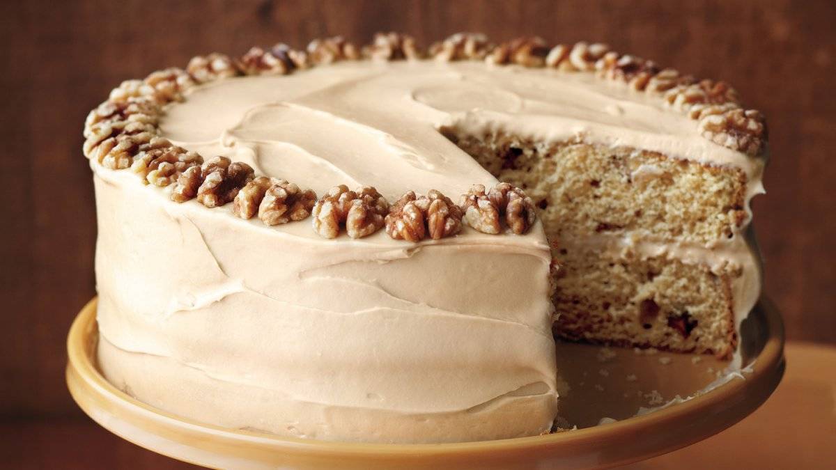 maplewalnutcakemed107616horiz.jpg