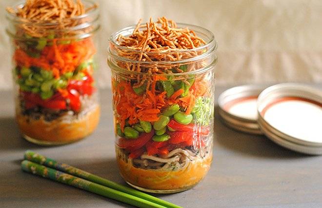 masonjarsaladsasiannoodlesalad.jpg