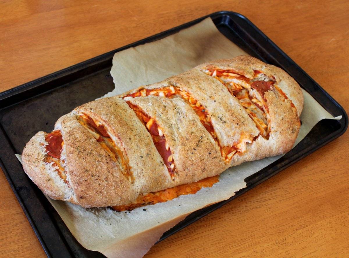peperonipizzastromboli7.jpg