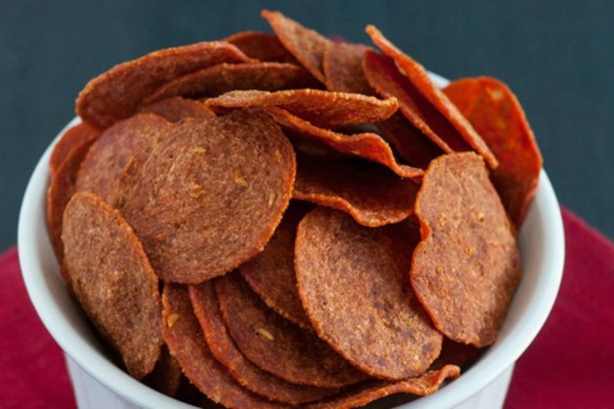 Prepara unas chips de pepperoni en microondas Sabrosía Nueva Mujer