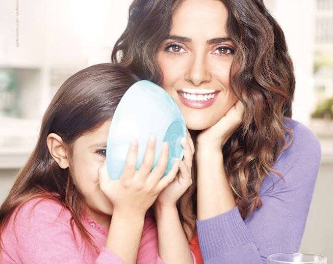 salmahayek.jpg