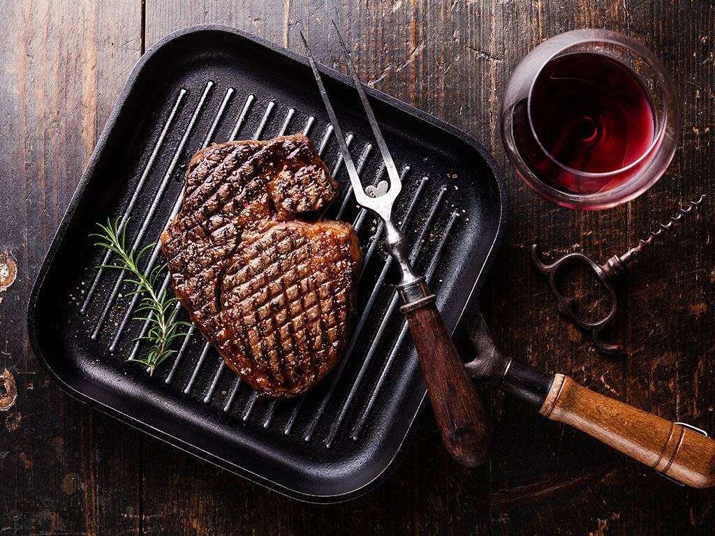 sitemgrwineandsteak1.jpg