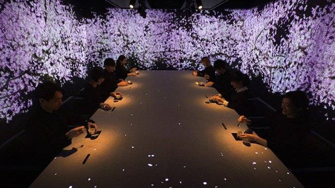 teamlabinteractiverestauranttokyo3660x550.jpg