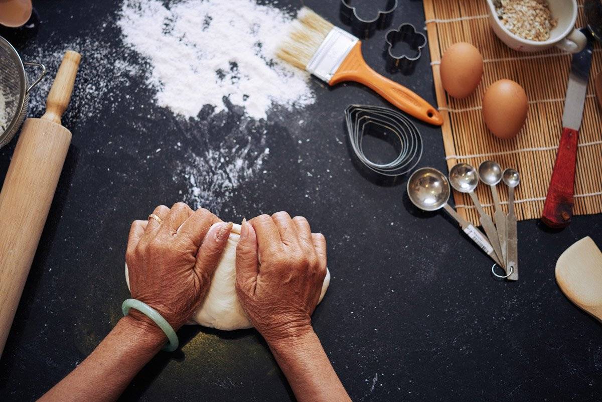 treatingsignsofaginghandscooking.jpg