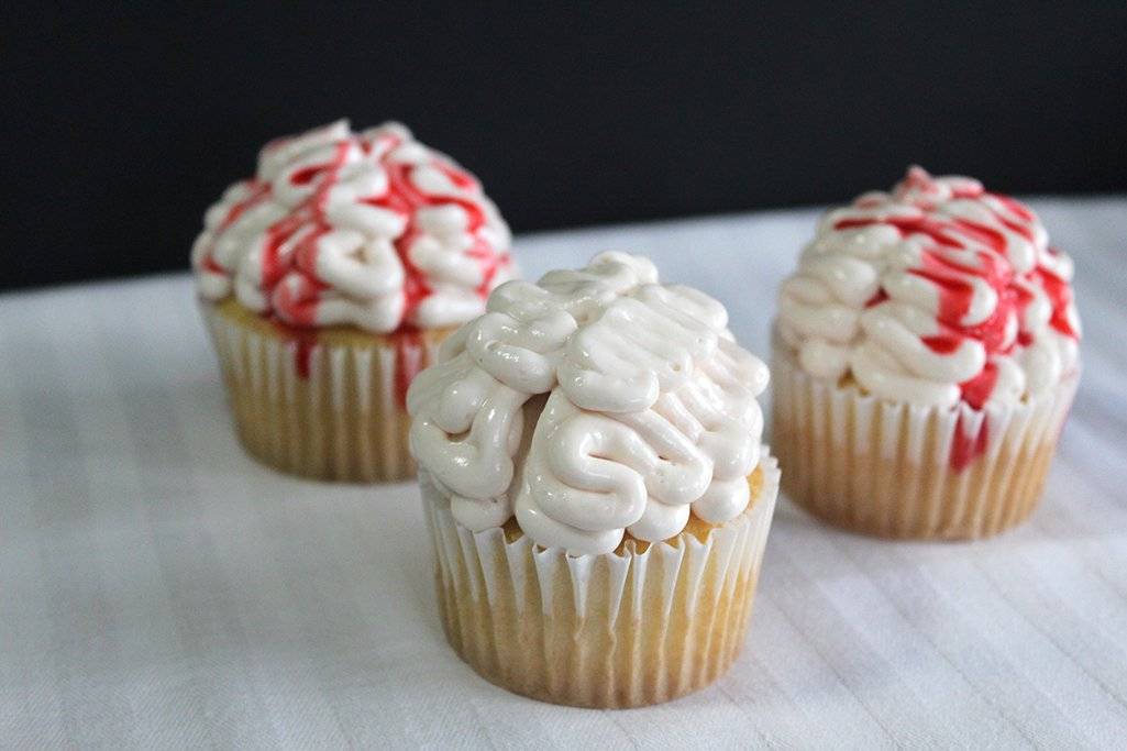 zombiebraincupcakesfinished.jpg