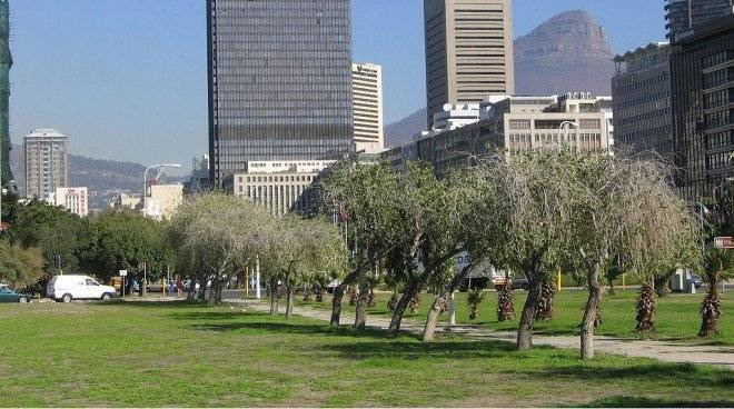 1024pxcapetowncbd660x550.jpg