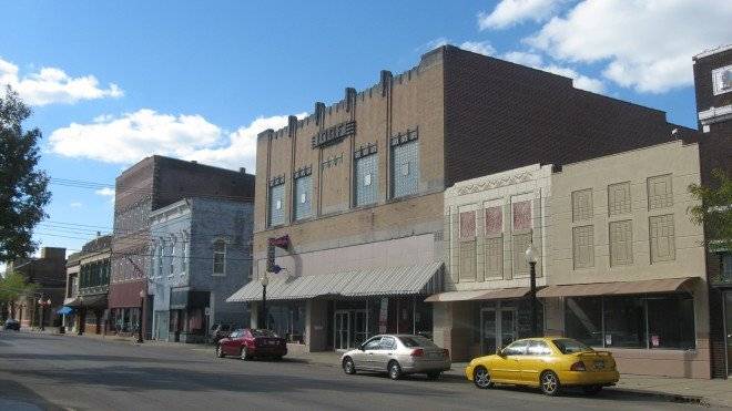 broadwayinthecentraliacommercialhistoricdistrict660x550.jpg