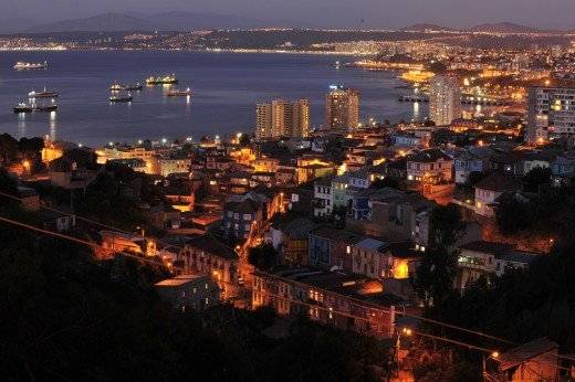 valpo1520x346.jpg