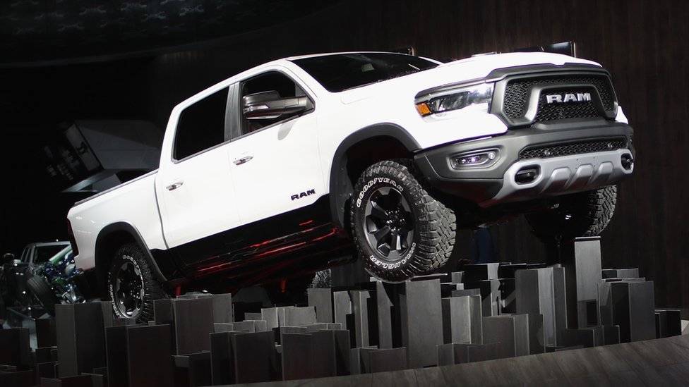 100005209fiatchryslerautomobilesintroducesthe2019ram1500pickuptruck-6a3b98b7649c314badb70b2e4565e351.jpg