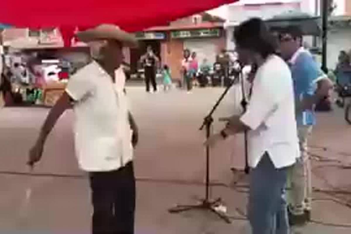 cabrón mano cabrón mano