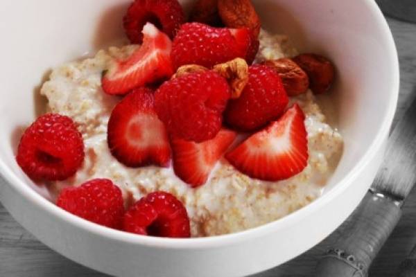 Cenar yogurt con cereales para adelgazar