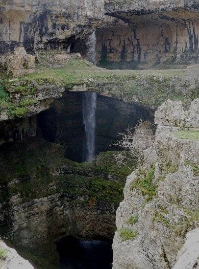 baataragorge406x550.jpg