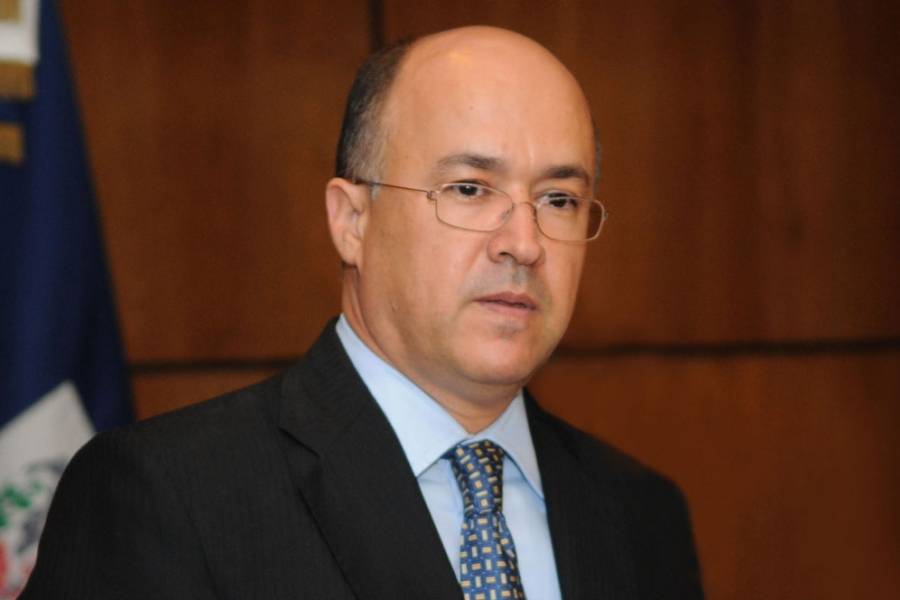 Domínguez Brito dice hubo reunión de aspirantes del PLD con Medina ...