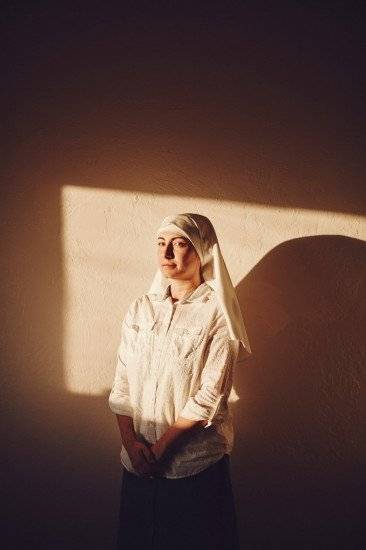 sistersofthevalleyhermanasdelvallemarihuanaweed18660x550.jpg