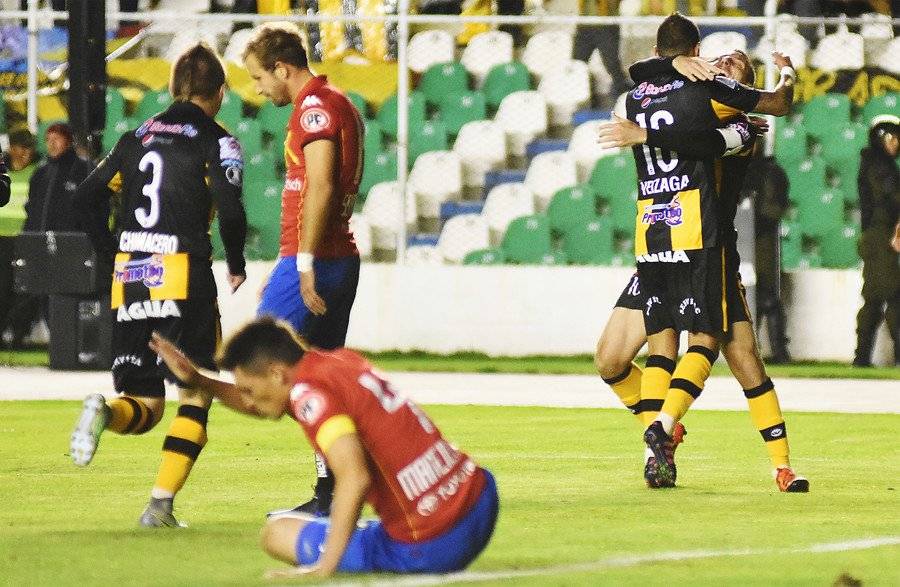 The Strongest apabulló en La Paz a la Unión Española de Martín Palermo en la segunda ronda de la Libertadores 2017 / Foto: Agencia UNO