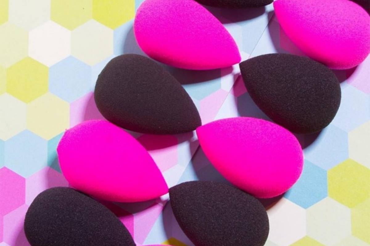 Limpia tu beauty blender en un minuto Belelú Nueva Mujer