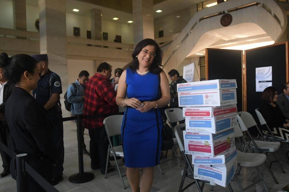 Exmagistrada Claudia Escobar se postula para fiscal