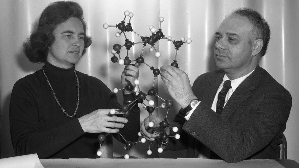 99637872navallaboratoryisabella-eea0303fb79bcaa710e6b579585383fc.jpg