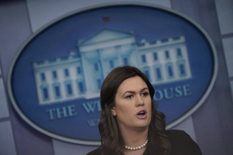 Sarah Sanders, portavoz presidencial