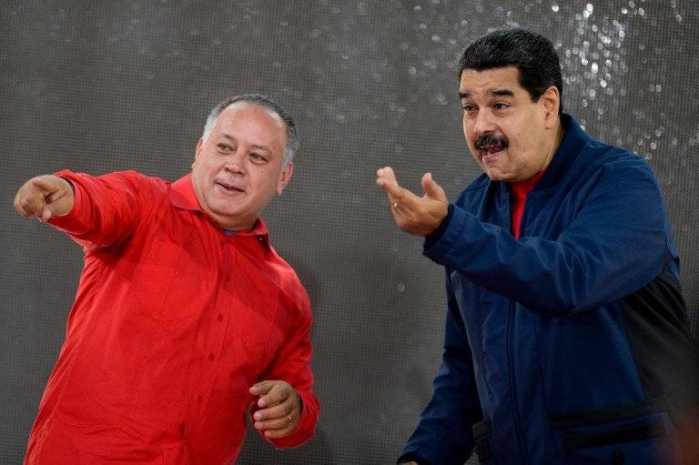Diosdado Cabello y Nicolás Maduro