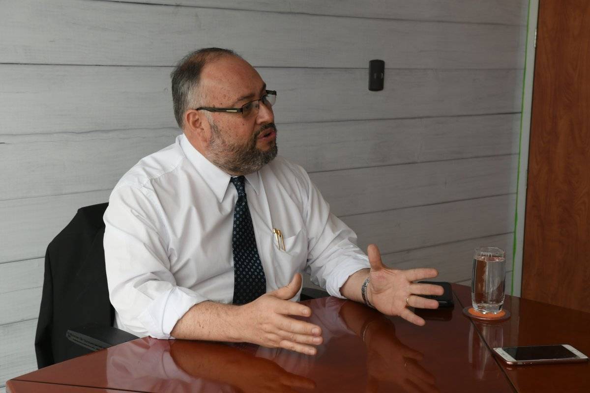 Dr. Carlos Sierra