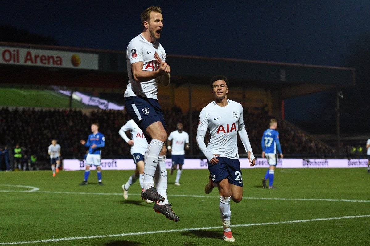 Kane del Tottenham está a cuatro goles del líder Ronaldo.