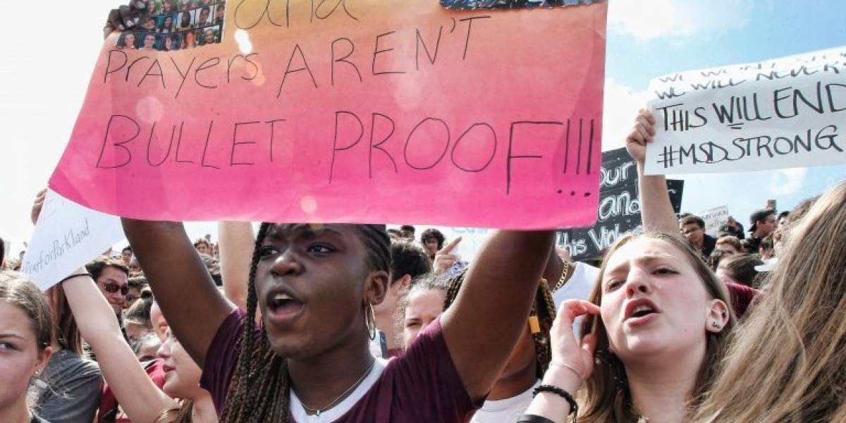 Cómo los estudiantes enojados tras el tiroteo en Florida se convirtieron en un movimiento a favor de más control de armas en Estados Unidos