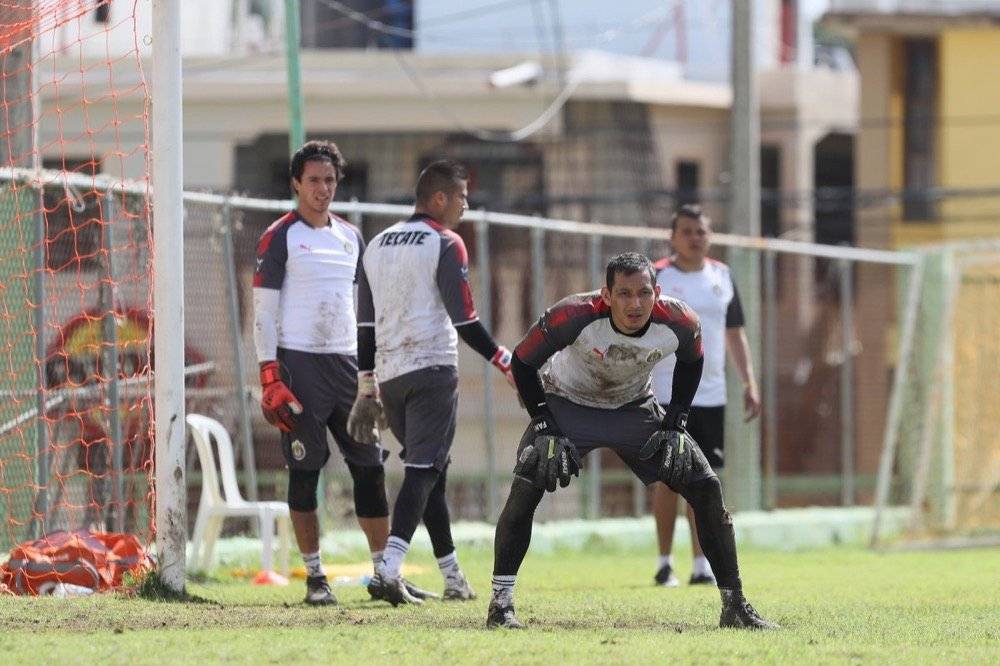 Fotogalería: Chivas tuvo un difícil entrenamiento