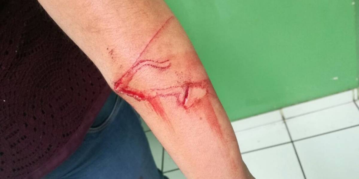 Alumno agrede a maestra en primaria de Tonalá