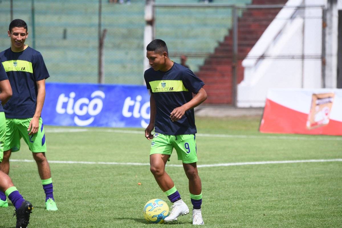 Vidal en calentamiento.