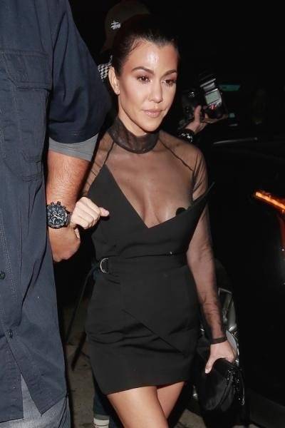 Kourtney Kardashian enseña de más