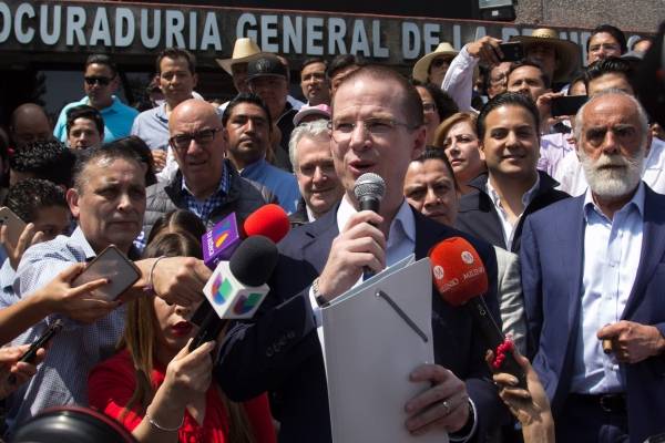 Juez da luz verde a PGR para entregar investigación contra Barreiro