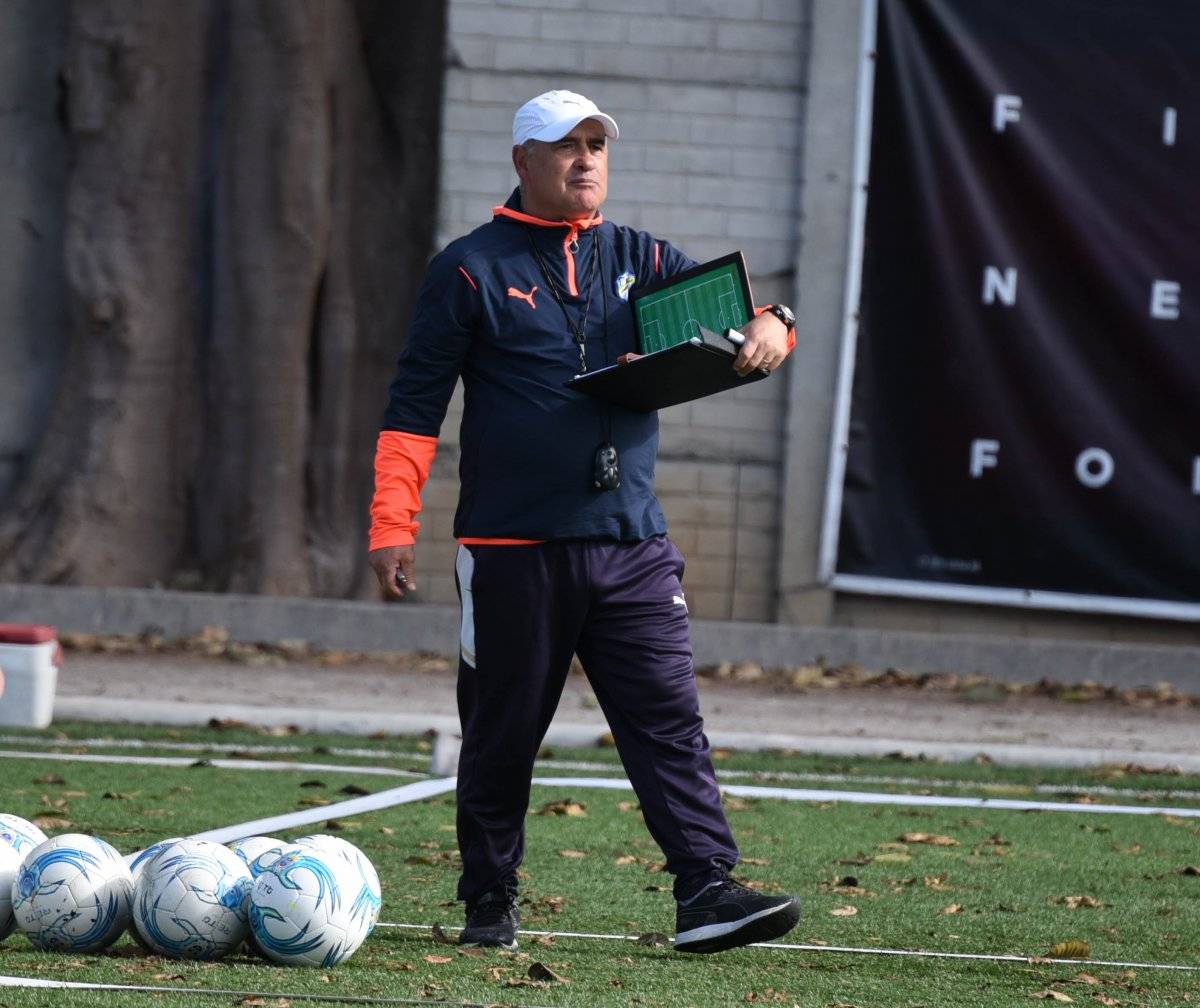 Willy tomaría el equipo de manera interina.
