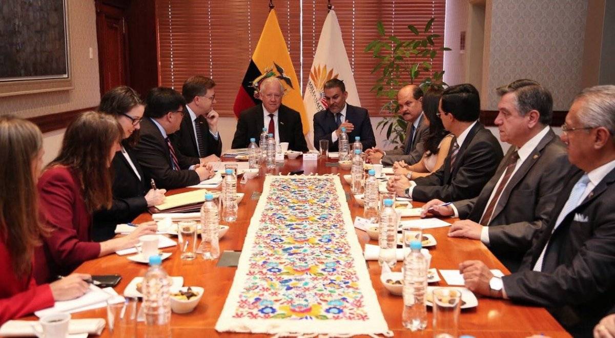 José Serrano se reunió con subsecretario de EE.UU. Shannon