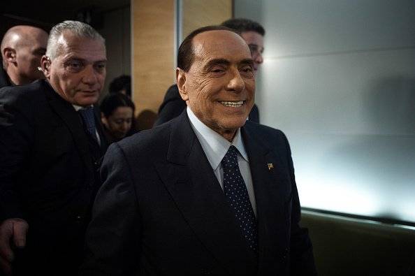Silvio Berlusconi, "el primer Trump", va por su cuarto mandato.
