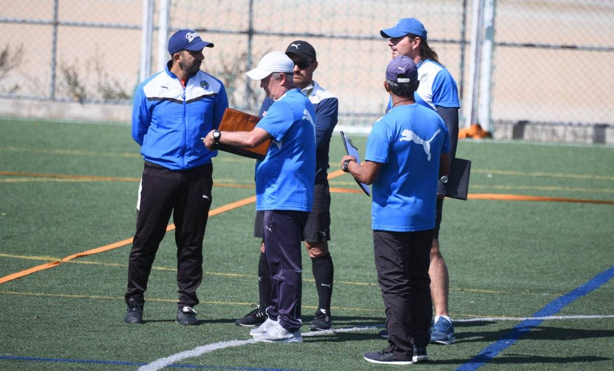 Este será el nuevo cuerpo técnico de los cremas.