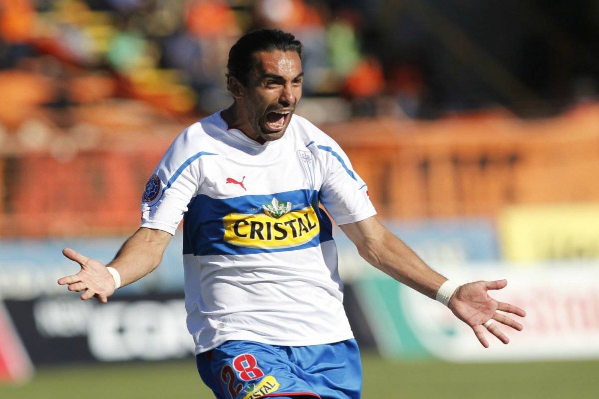 El grito de gol de Juan Eluchans en Calama. Su tanto fue clave para la obtención de la estrella 10 de la UC / Foto: Photosport