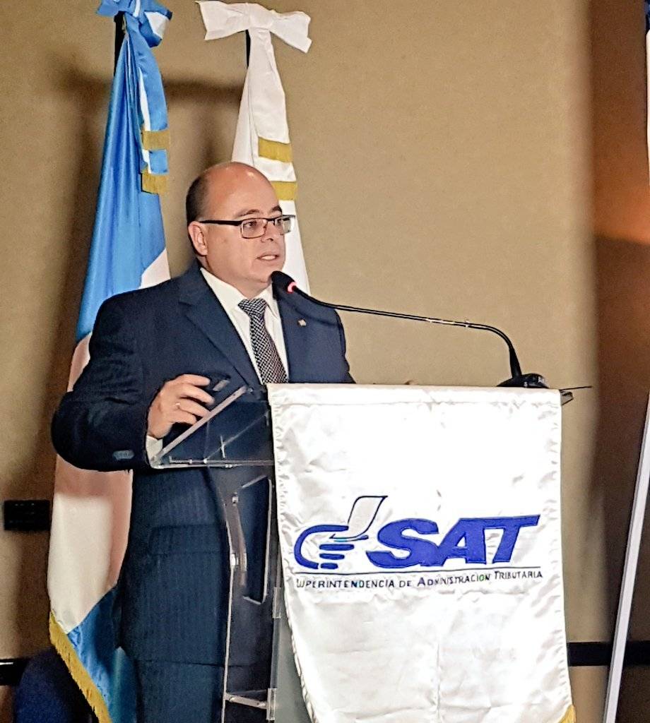 Abel Cruz, SAT